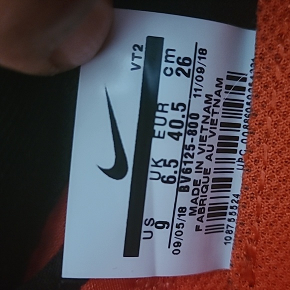 Running shoes - Picture 8 of 8